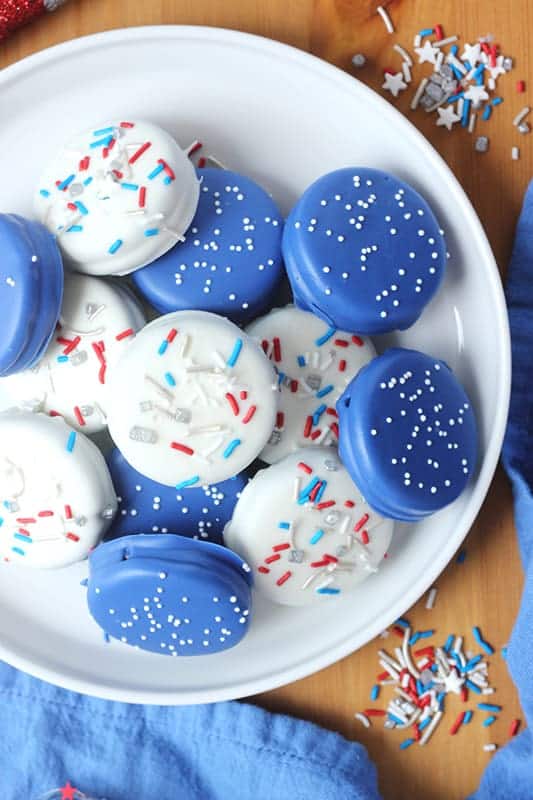 Red White and Blue Chocolate Covered Oreos - One Sweet Appetite