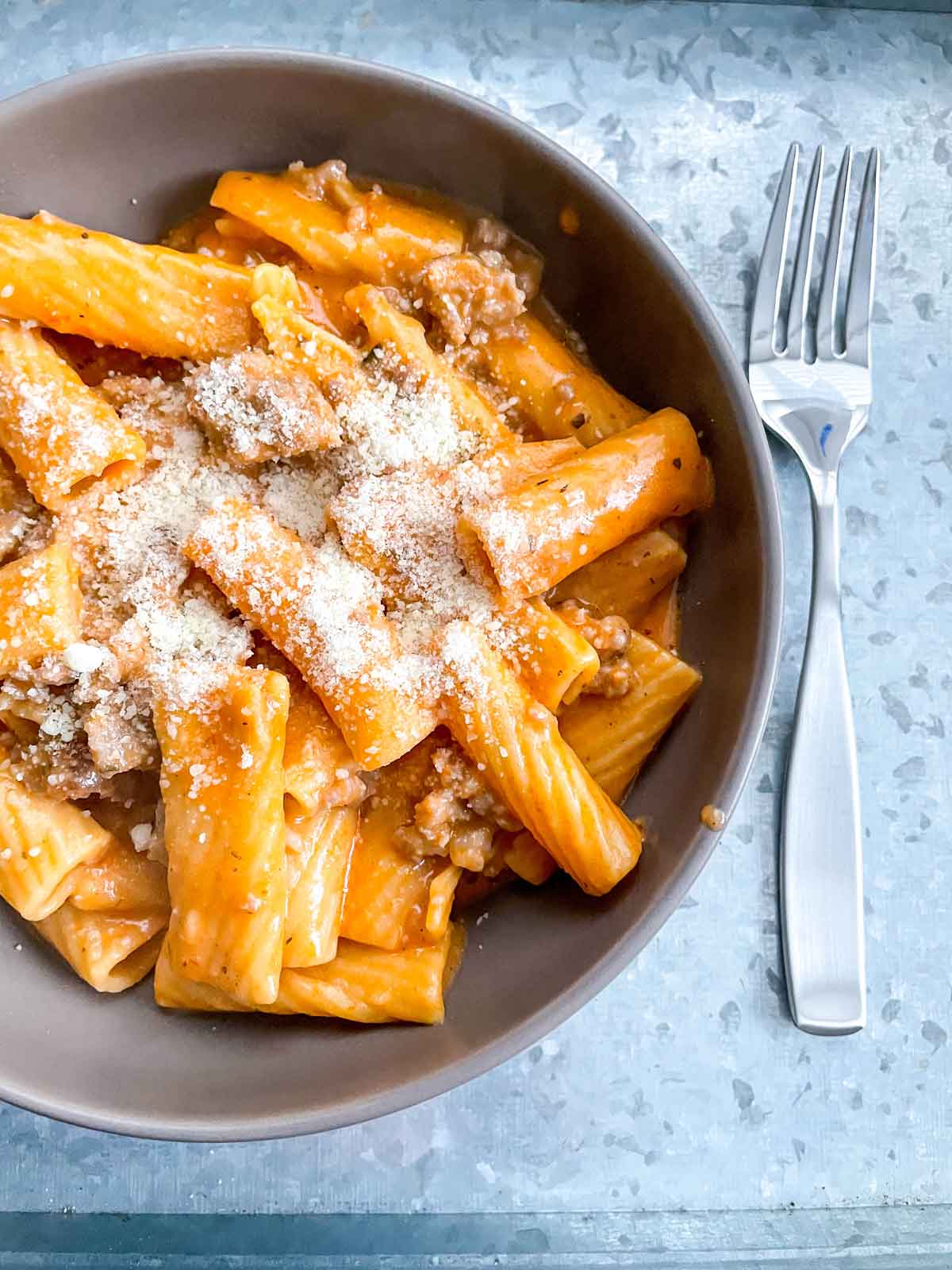A bowl of easy pizza pasta