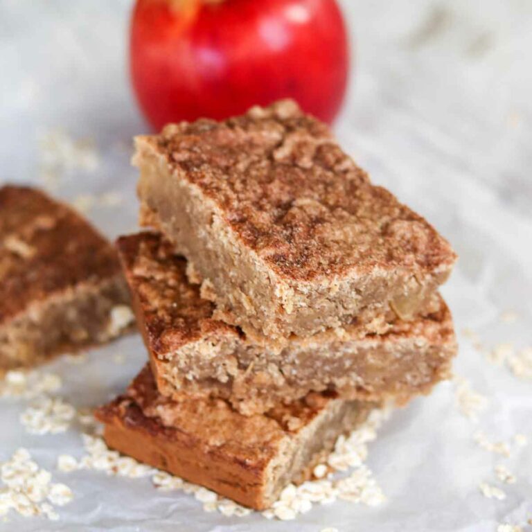 Apple Cinnamon Oat Bars Featured Image