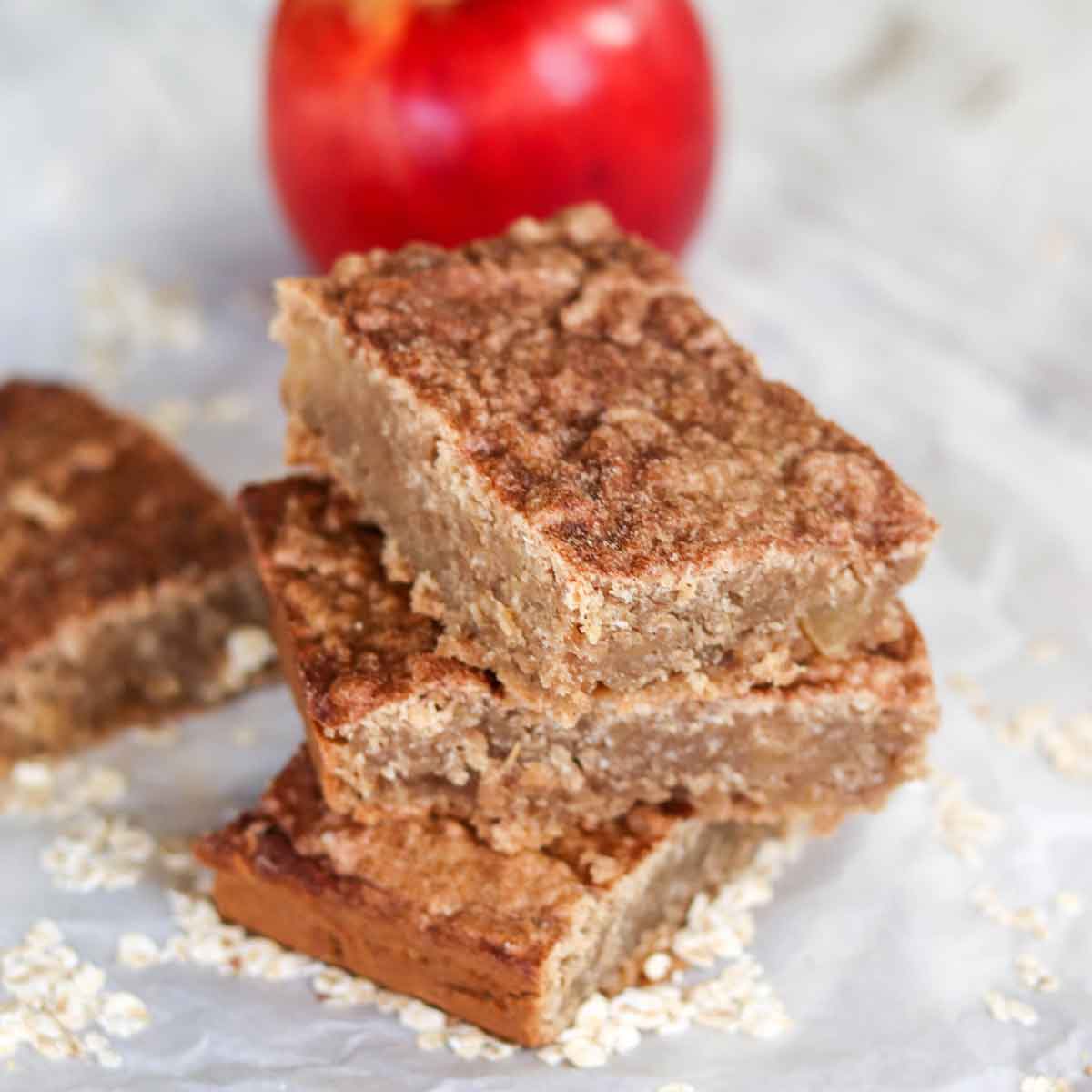 Apple Cinnamon Oat Bars Featured Image