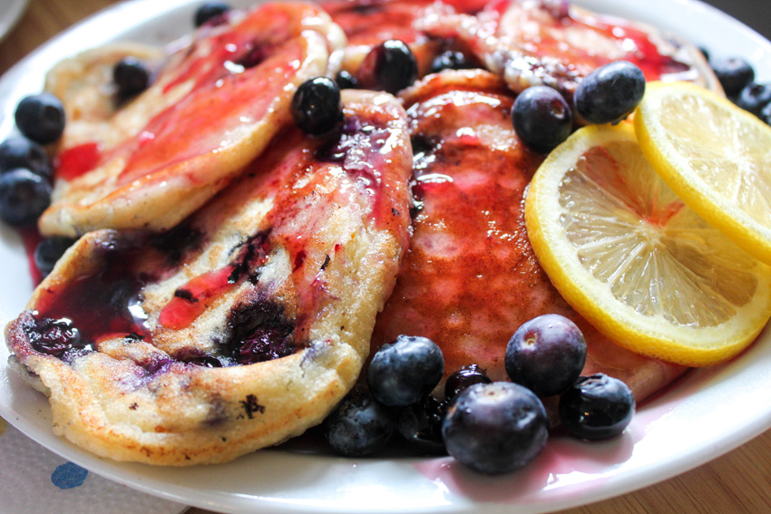 Blueberry Lemon Ricotta Pancakes with Blackberry Vanilla Syrup Blueberry Lemon Ricotta Pancakes