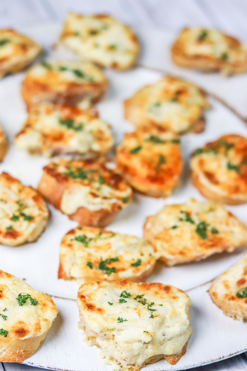 Cheesy Artichoke Bruschetta
