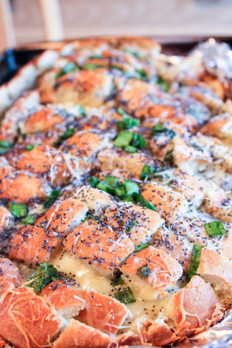 Cheesy Garlic Pull Apart Bread