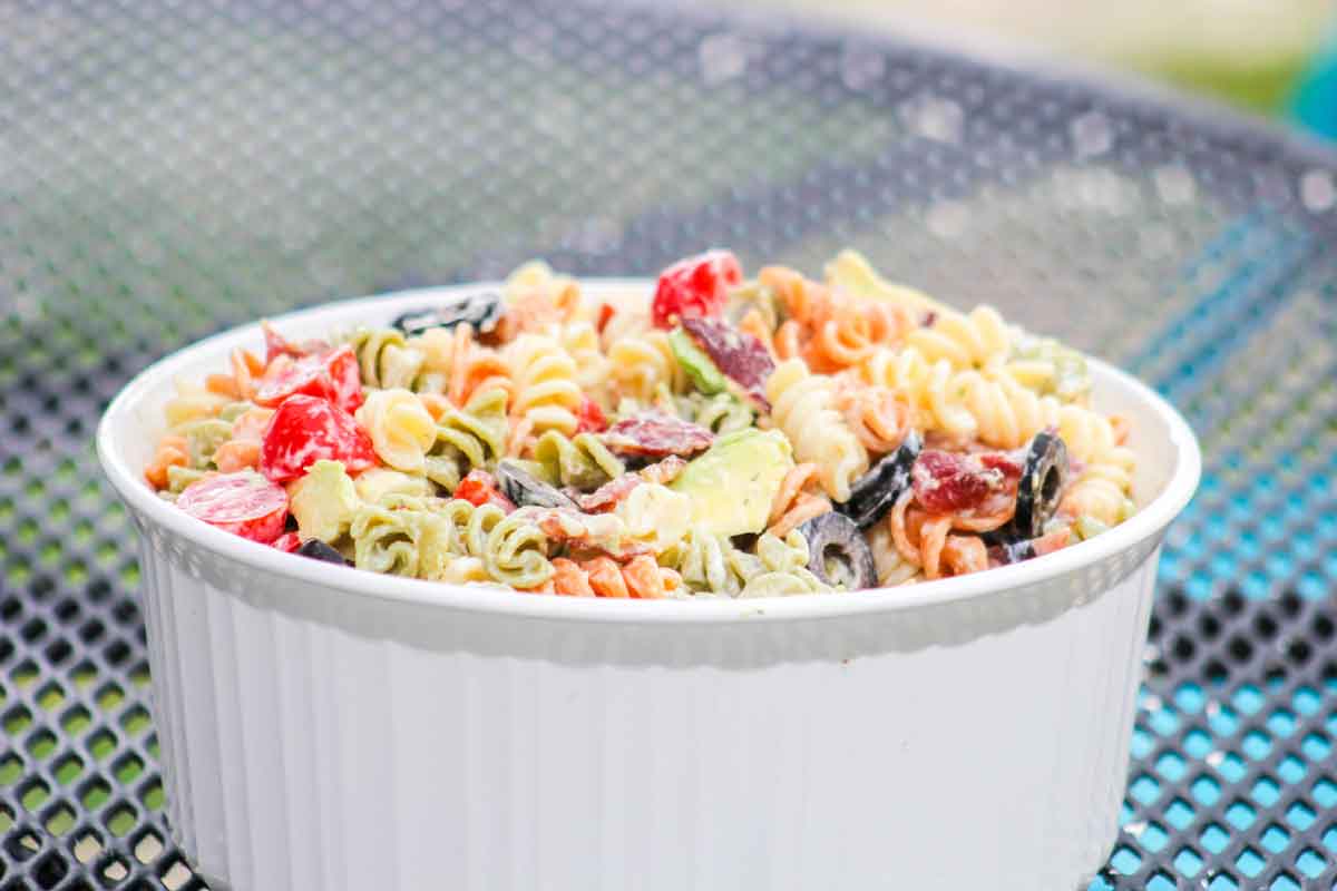 Creamy Bacon Avocado Pasta Salad