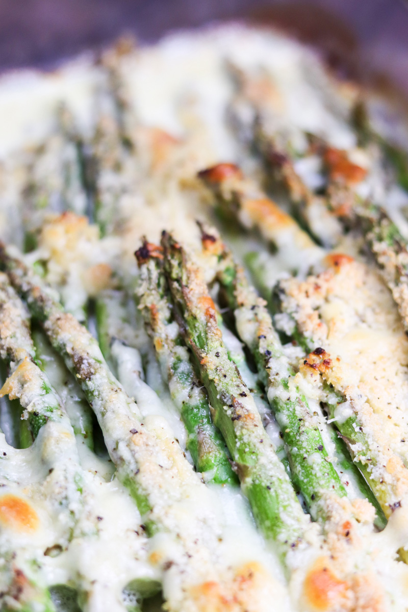 Creamy Baked Cheesy Asparagus