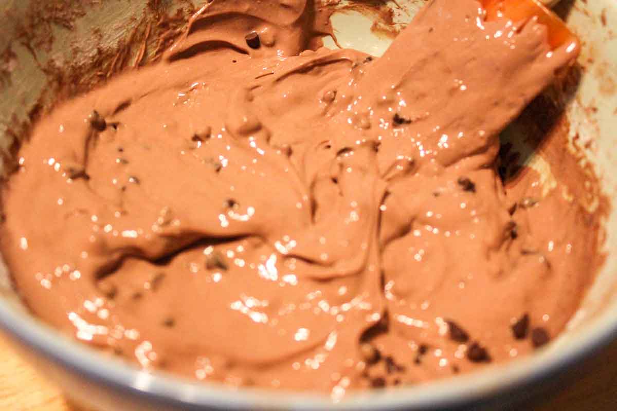creamy chocolate cream cheese hero image