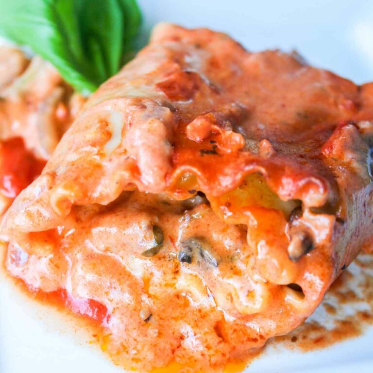 Deluxe Imos Pizza Lasagna Rolls