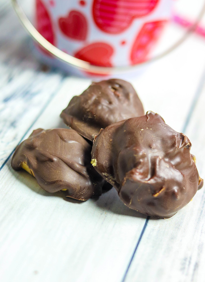 Easy 3 Ingredient Peanut Butter Truffles