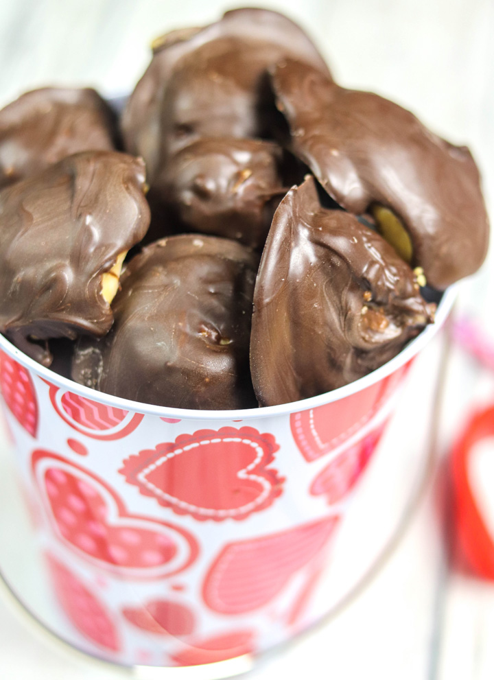 Easy 3 Ingredient Peanut Butter Truffles