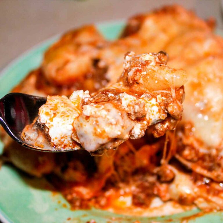 Easy Cheesy Beef and Noodle Casserole Featured Image