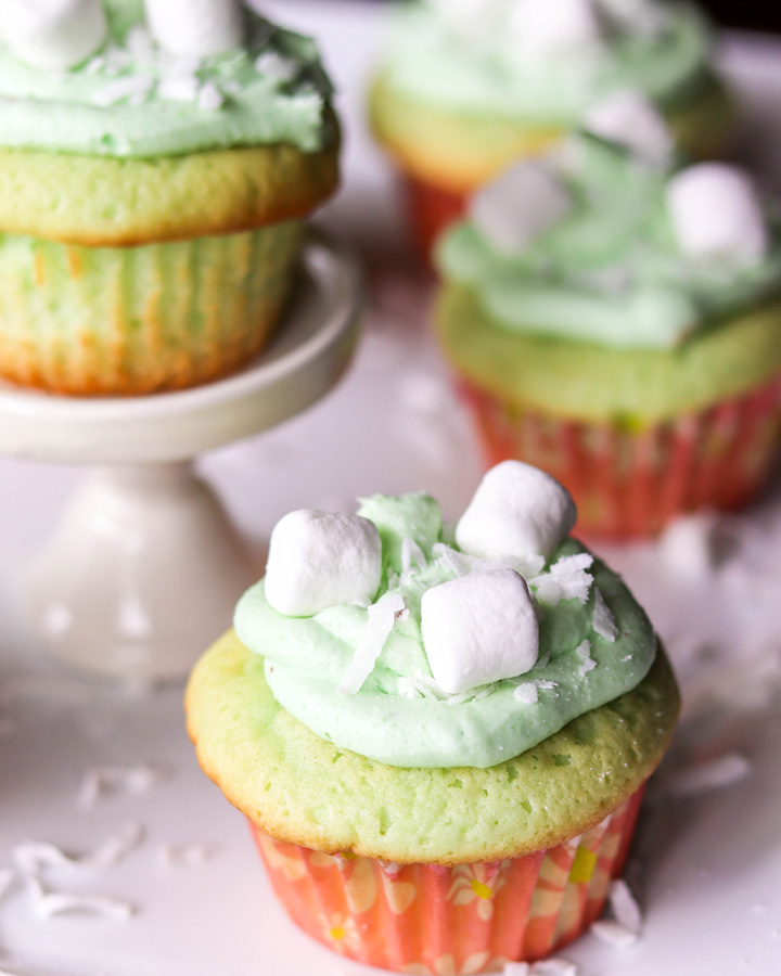 Easy Pistachio Cupcakes with Pistachio Frosting
