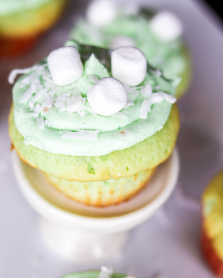 Easy Pistachio Cupcakes with Pistachio Frosting