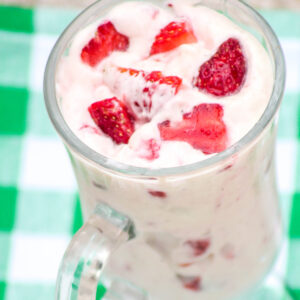 Fresas con Crema Strawberries and Cream
