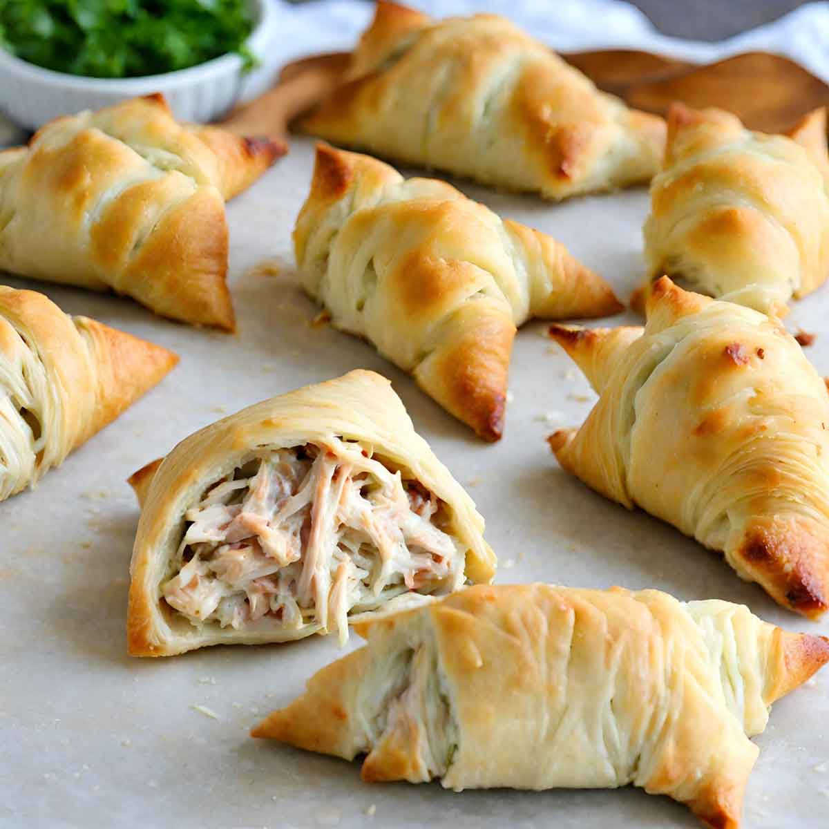 Garlic Chicken Puffs