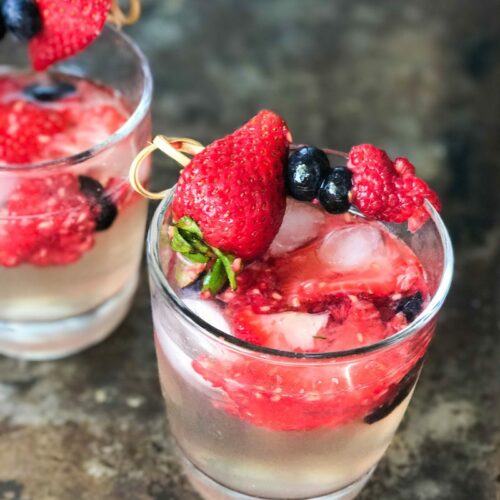 Honeysuckle-Berry-Vodka-Spritzer