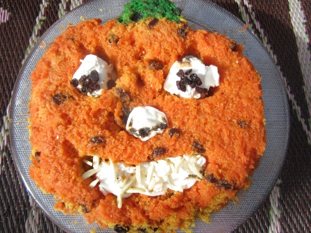 Halloween Recipes: Jack O' Lantern Carrot Cake