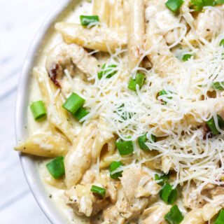 Instant Pot Creamy Garlic Chicken Pasta