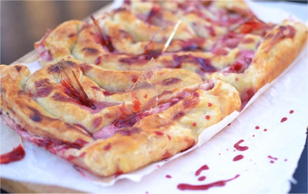 Halloween Recipes: Sweet Intestines with Broken Glass