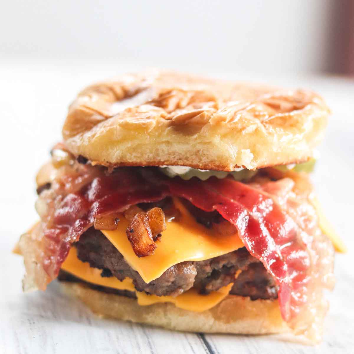 Juicy Griddle Ranch Cheeseburgers