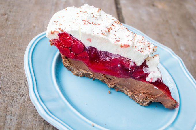 No Bake Strawberry Nutella Cream Cheese Pie