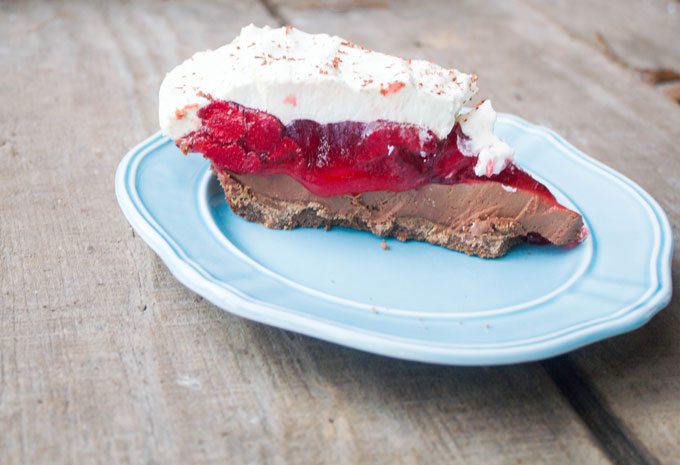 No Bake Strawberry Nutella Cream Cheese Pie