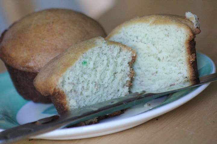 Pistachio Muffins