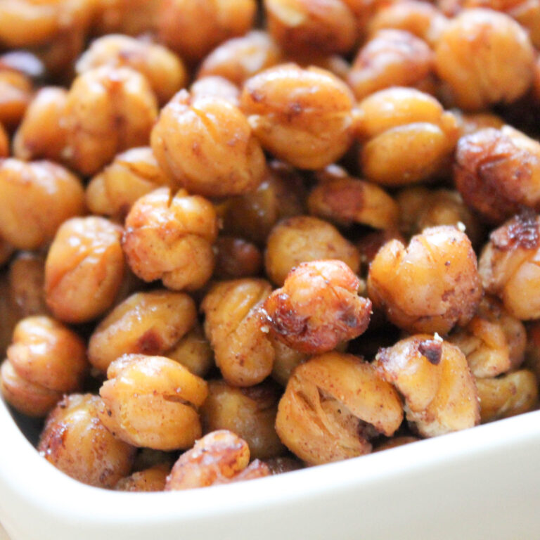 Pumpkin Pie Spice Roasted Chickpeas