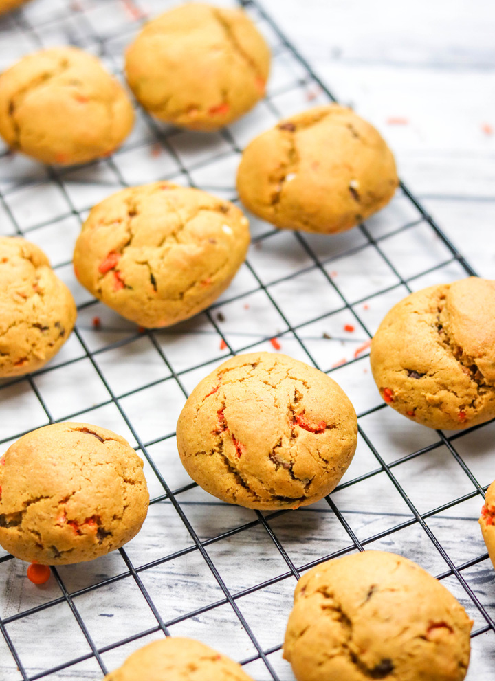 Pumpkin Sprinkle Cookies