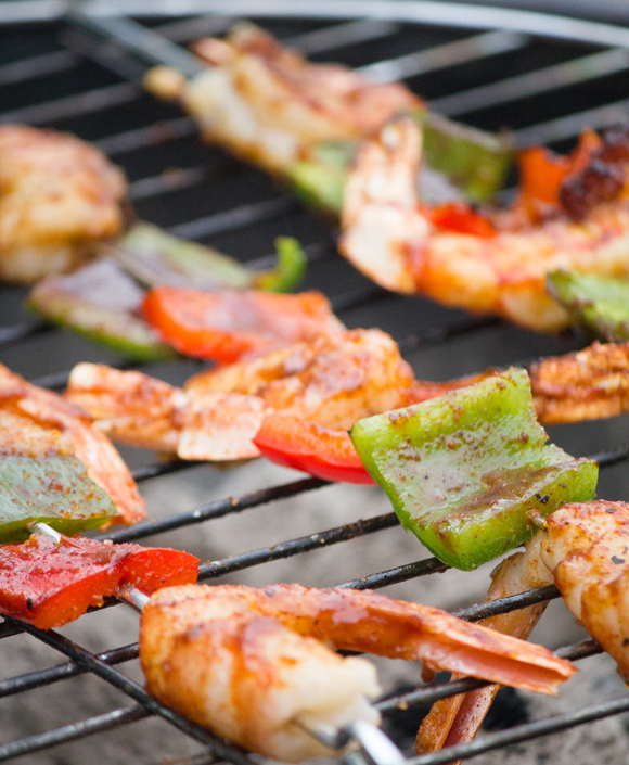 Herb Grilled Shrimp with Grilled Sweet Peppers #SundaySupper #ChooseDreams