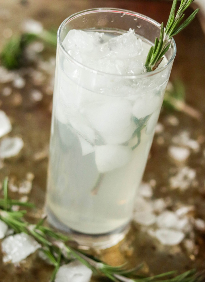 Skinny Rosemary Lime Vodka Fizz