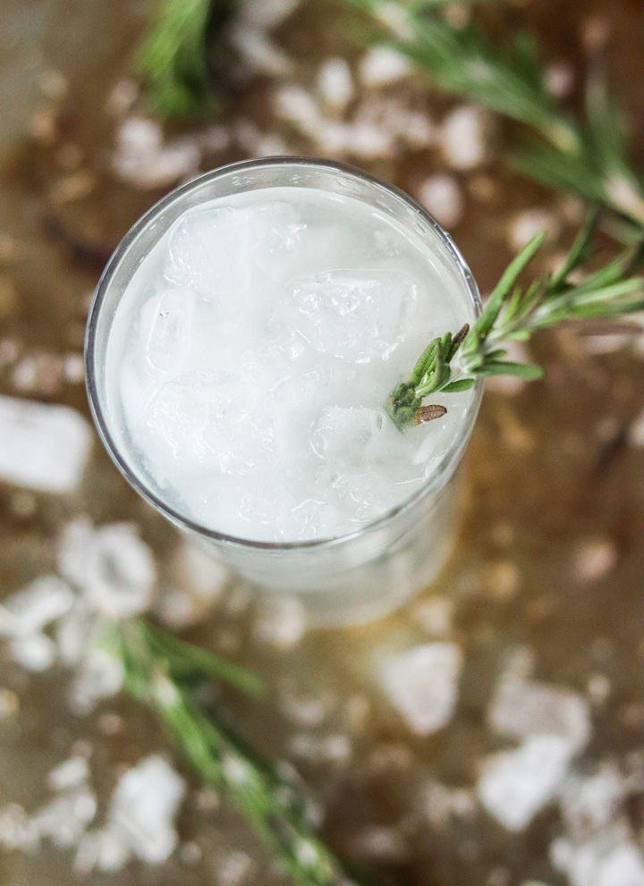 Skinny Rosemary Lime Vodka Fizz