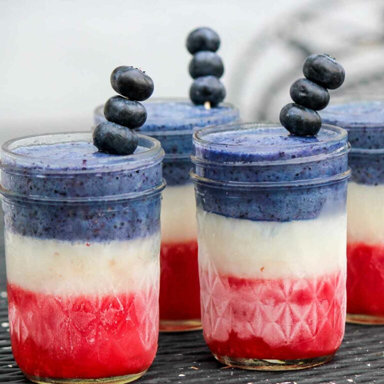 Strawberry Blueberry Cream Smoothies