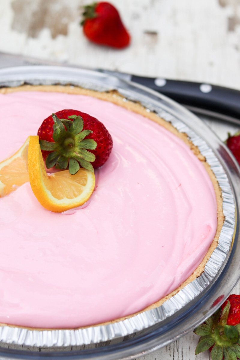 Strawberry Lemonade Pie